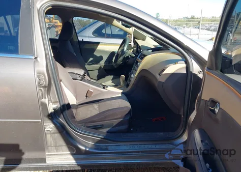 2010 Chevrolet Malibu Lt z USA, uszkodzony, nr VIN 1G1ZC5EB8AF181006